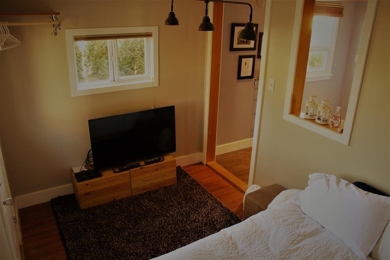 Huckleberry Cottage Prince Rupert Exteriör bild